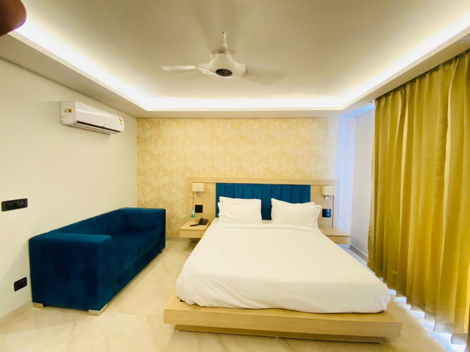 Hotel Holiday Grand نويدا الكبرى المظهر الخارجي الصورة
